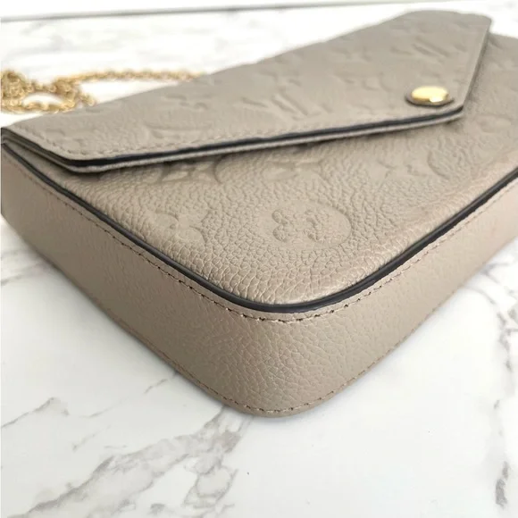❌SOLD❌ Authentic Louis Vuitton Felicie Pochette Empreinte Turtledove Crossbody - Picture 9 of 14